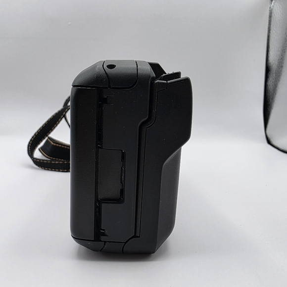 Vintage Polaroid Captiva SLR Auto Focus Camera F12/107mm - Picture 7 of 11